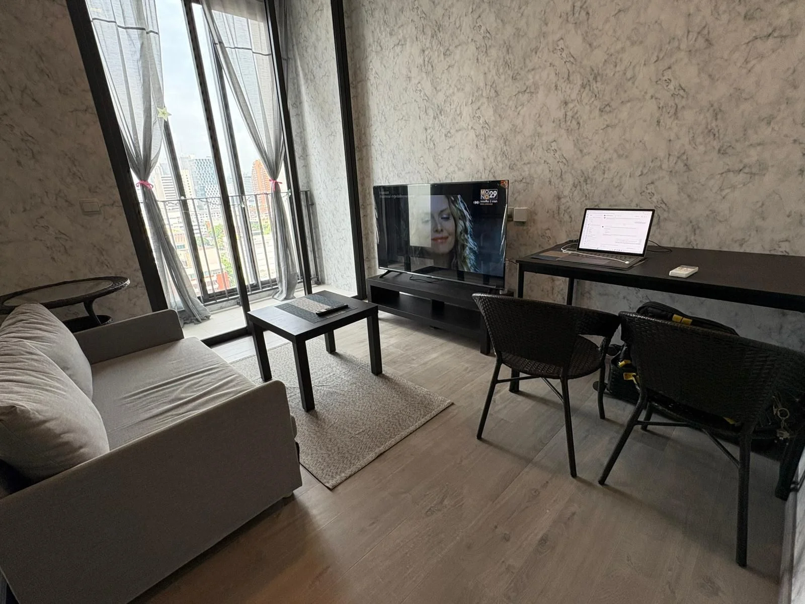 1 Bedroom condo in Condolette Ize Ratchathewi