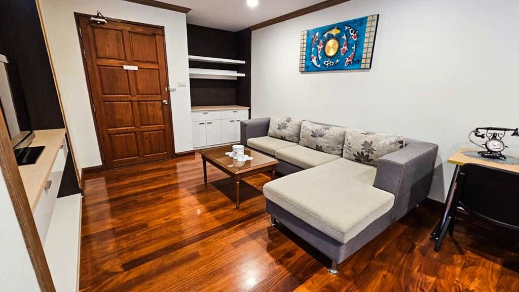 2 Bedroom condo in Baan Suanpetch