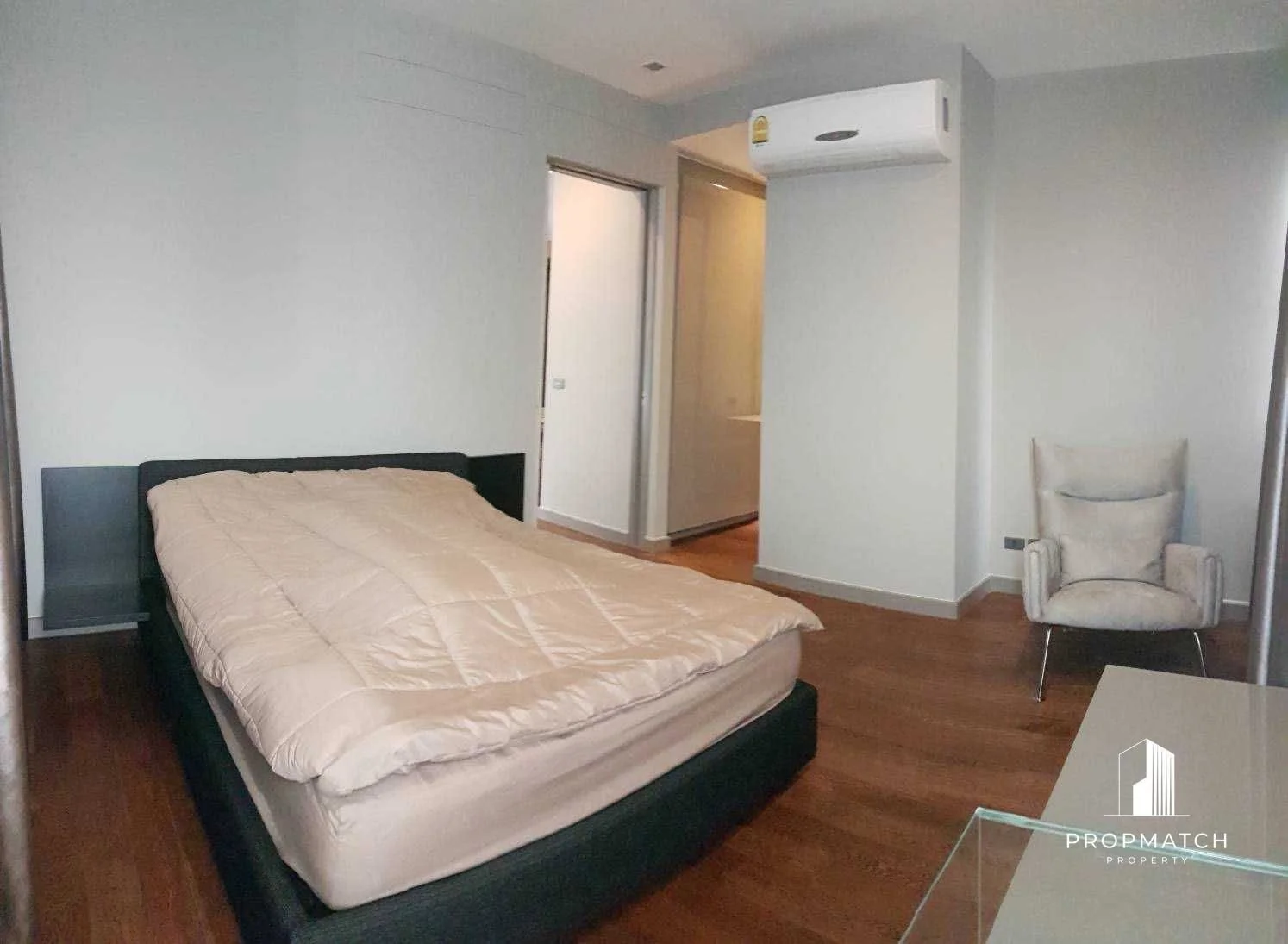 1 Bedroom condo in M Silom