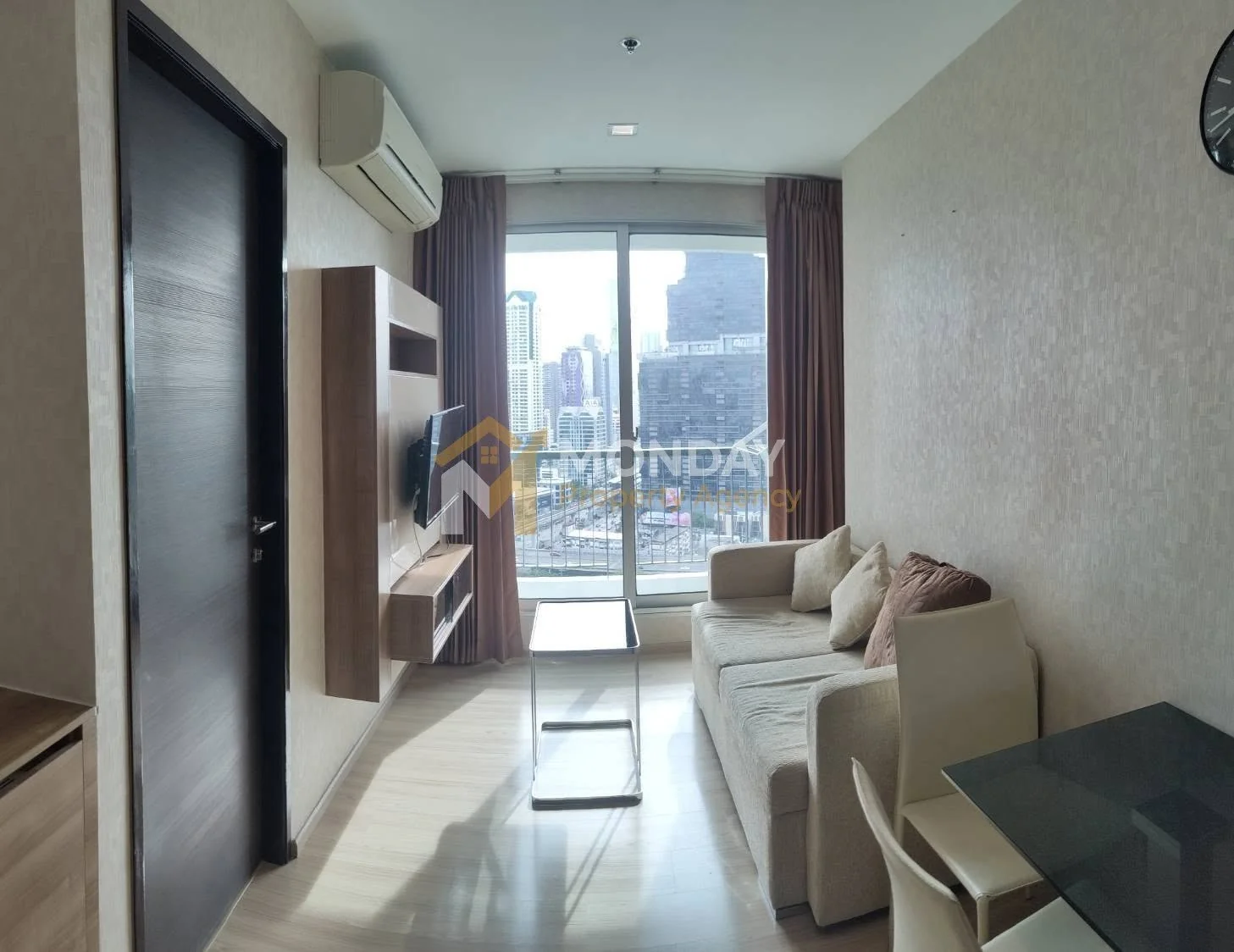 1 Bedroom condo in Rhythm Sathorn