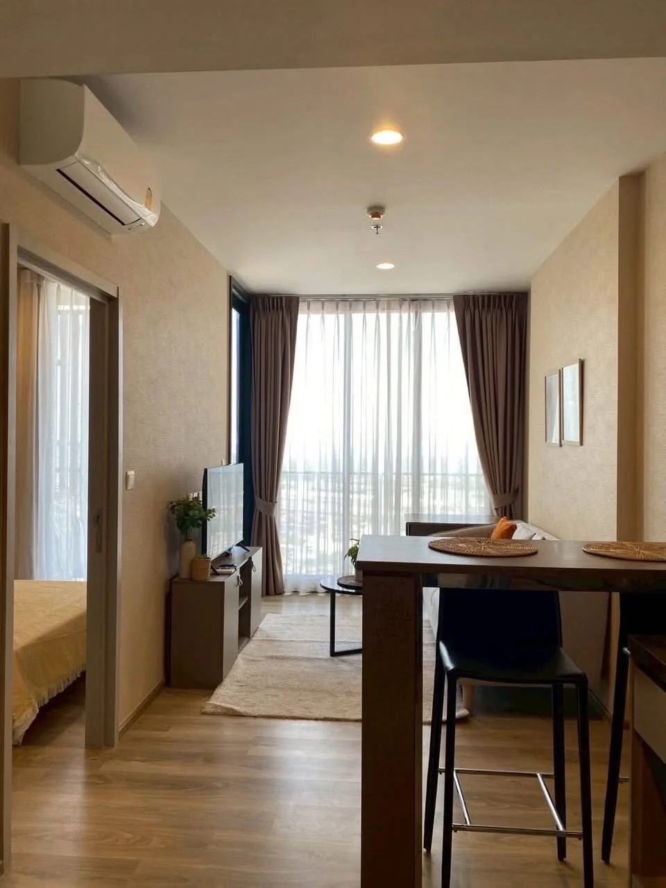 1 Bedroom condo in Oka Haus Sukhumvit 36