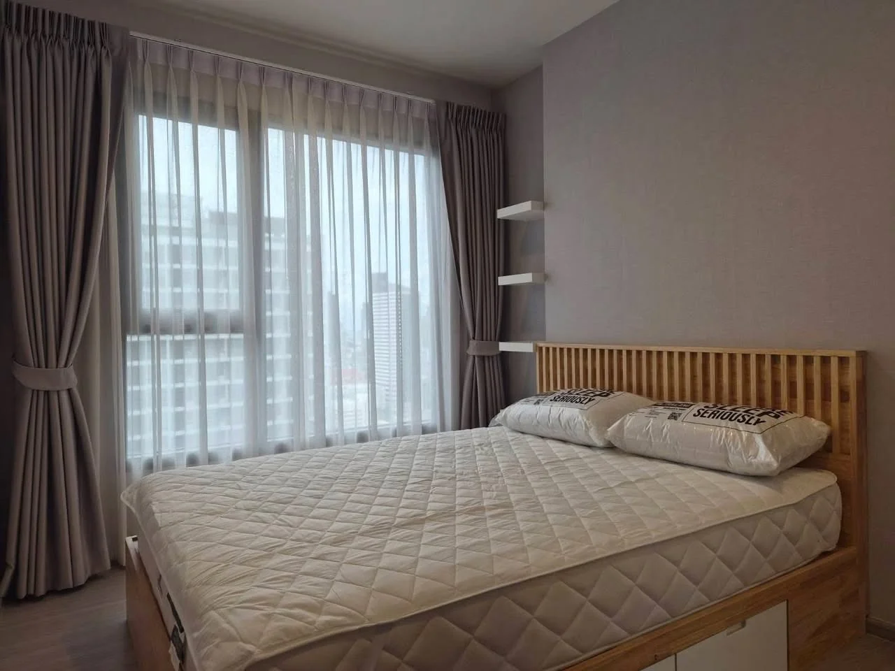 1 Bedroom condo in Life Asoke Hype