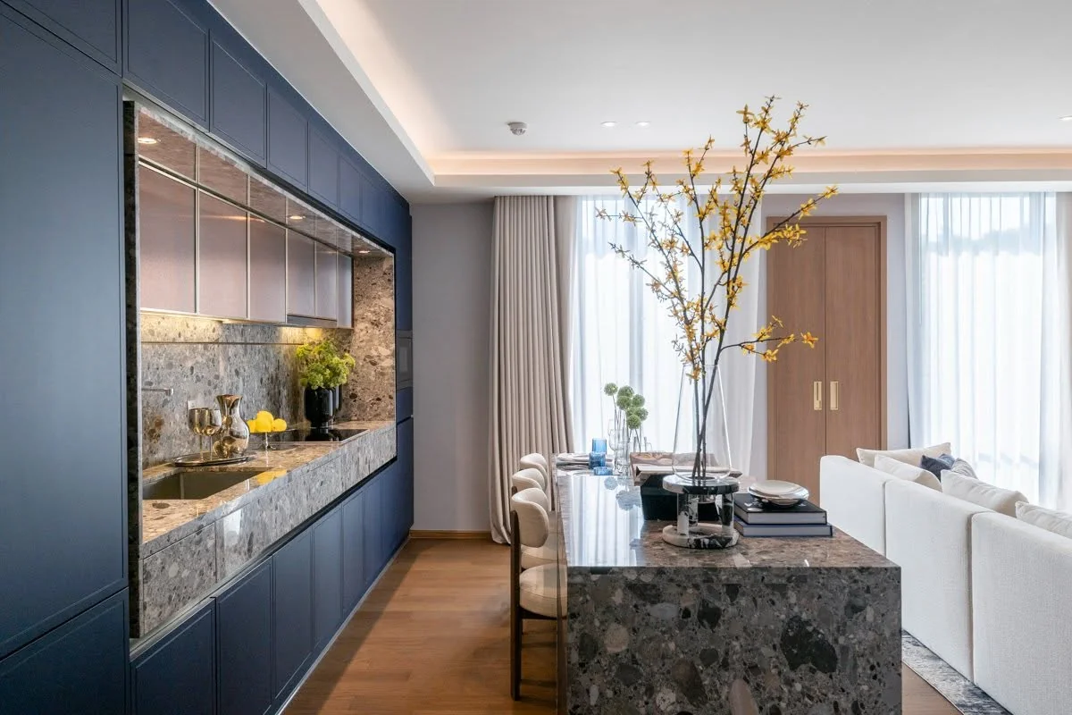 3 Bedroom condo in Via 34