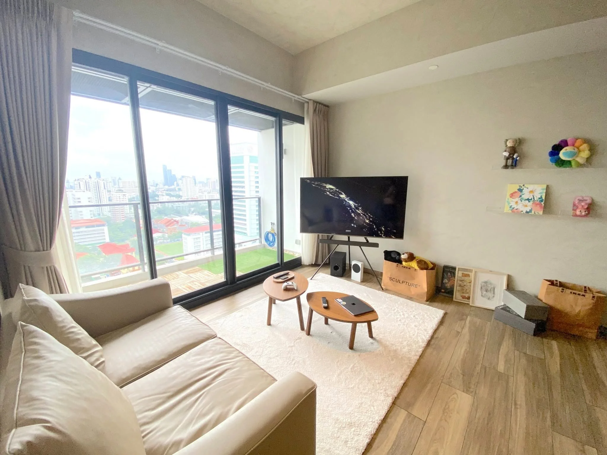 2 Bedroom condo in The Lofts Asoke