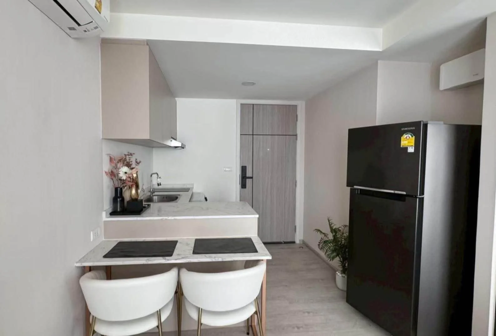 1 Bedroom condo in Maxxi Prime Ratchada – Sutthisan