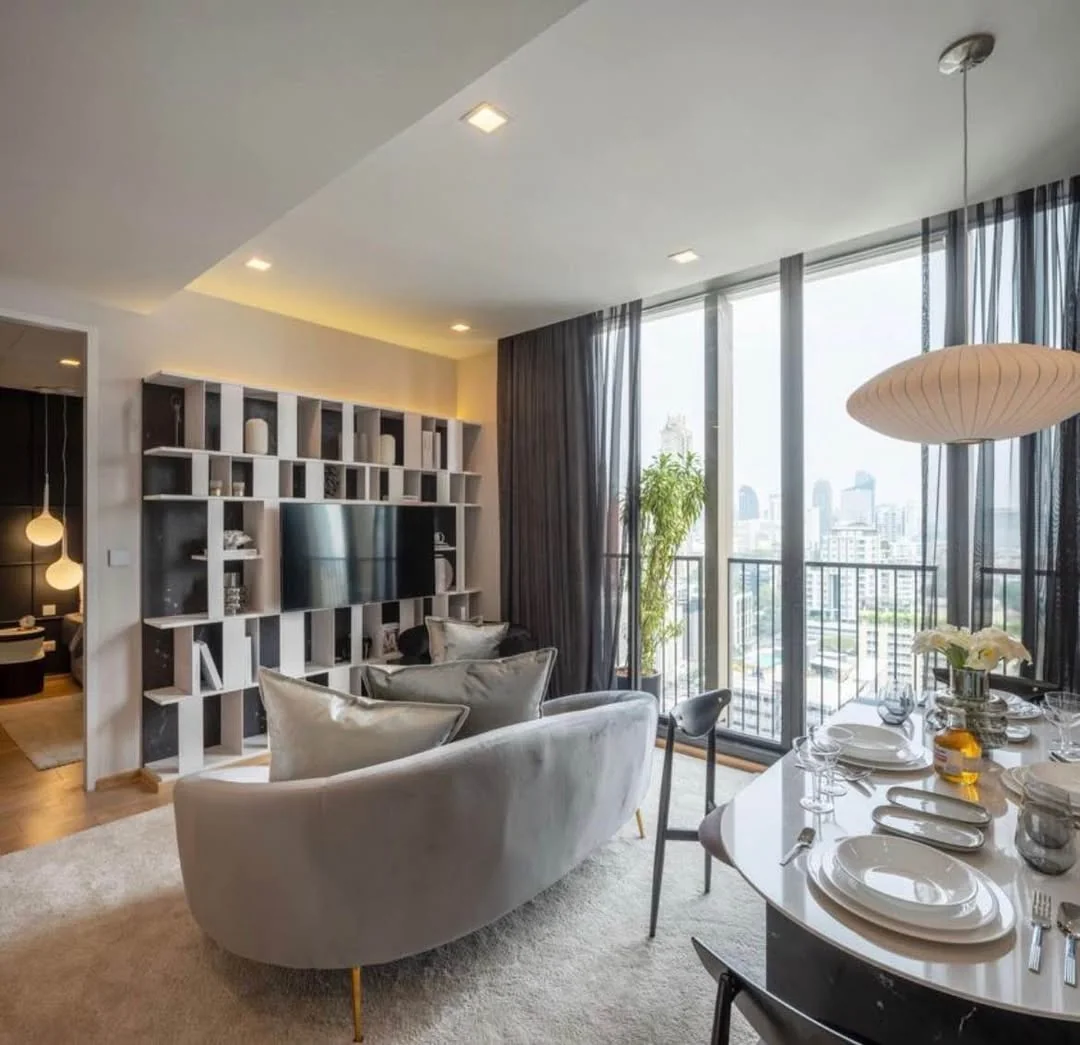 2 Bedroom condo in Noble Around Sukhumvit 33