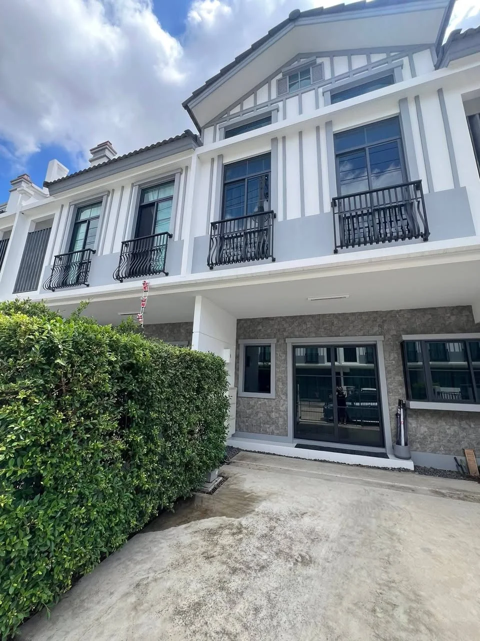 3 Bedroom condo in Villaggio Rama 2