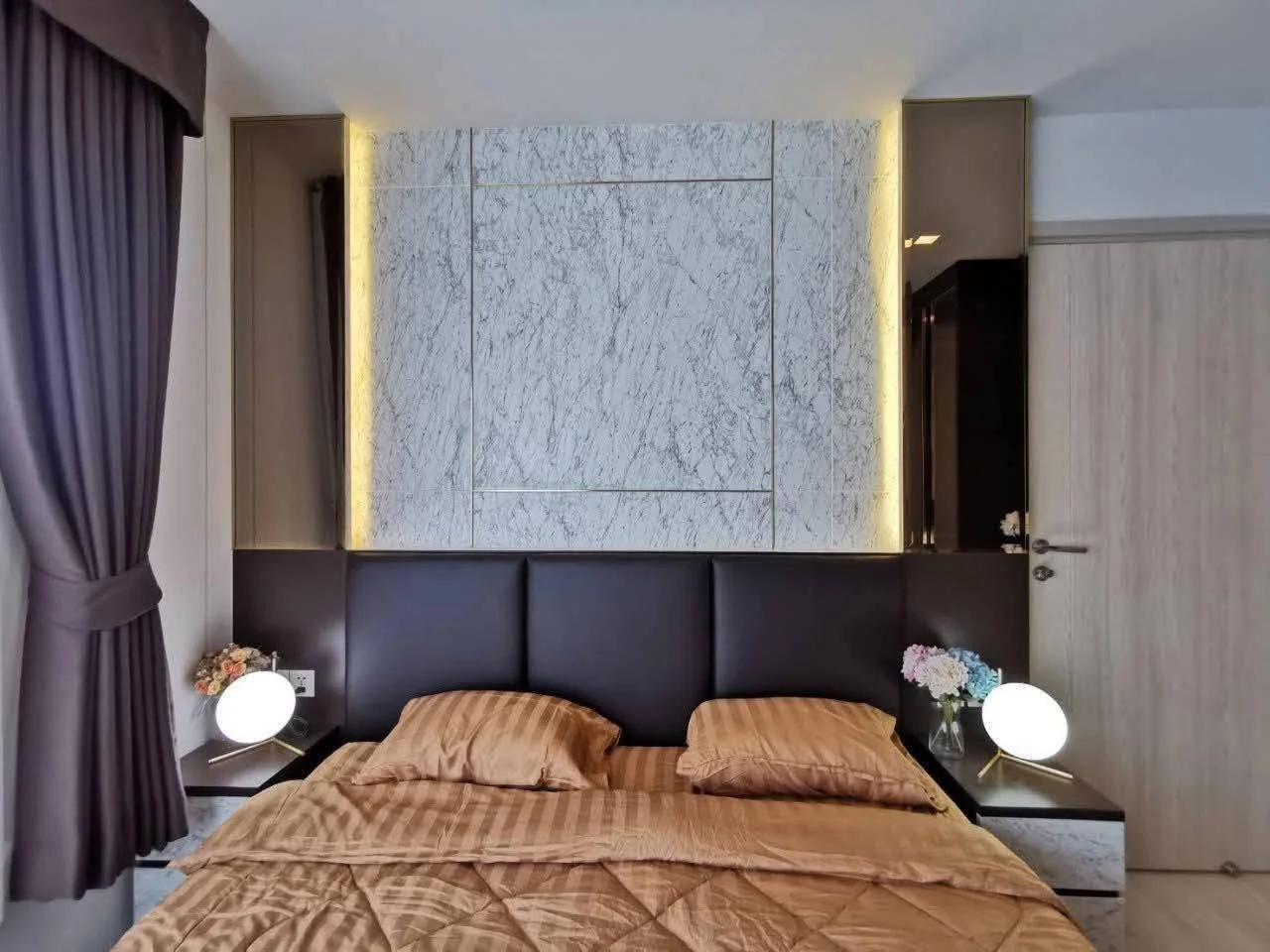 1 Bedroom condo in Life One Wireless
