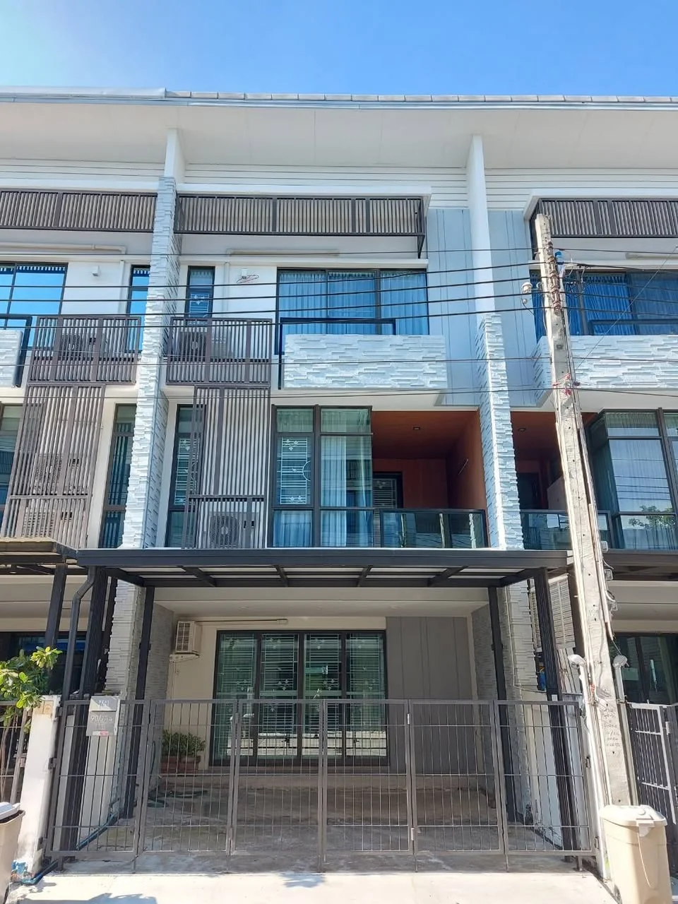 3 Bedroom condo in Plex Bangna