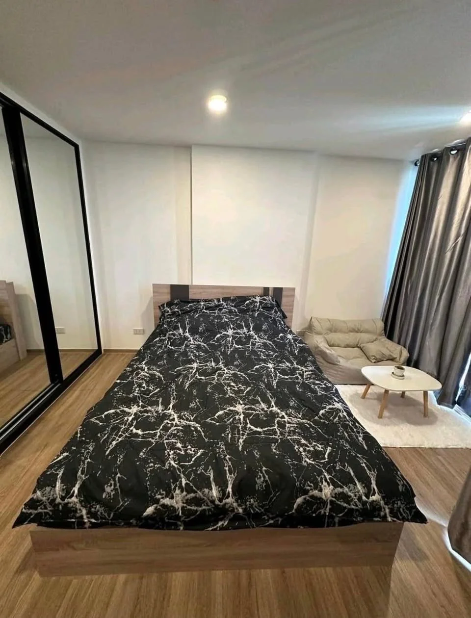 1 Bedroom condo in CYBIQ Ratchada 32