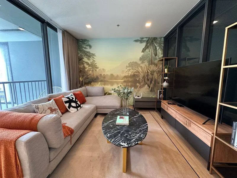 3 Bedroom condo in XT Phayathai