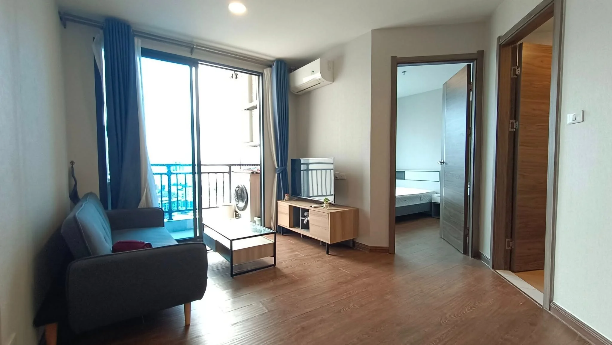 Studio condo in Artisan Ratchada