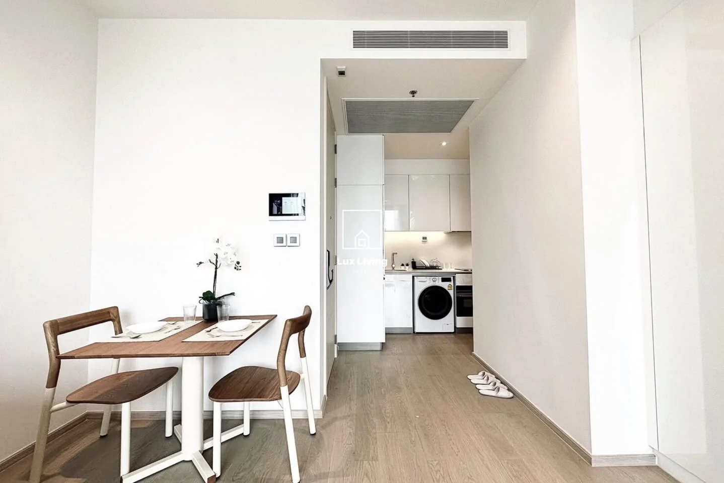 1 Bedroom condo in The Strand Thonglor