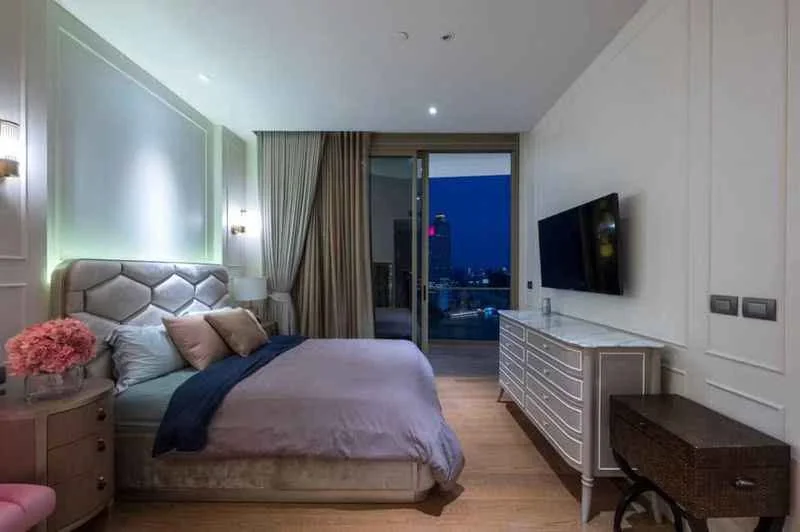 1 Bedroom condo in Magnolias Waterfront Residences