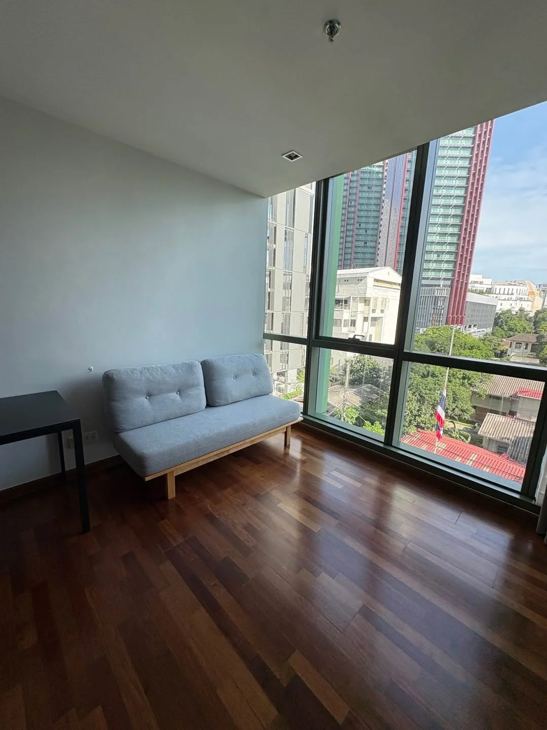 2 Bedroom condo in Wish Signature Midtown Siam