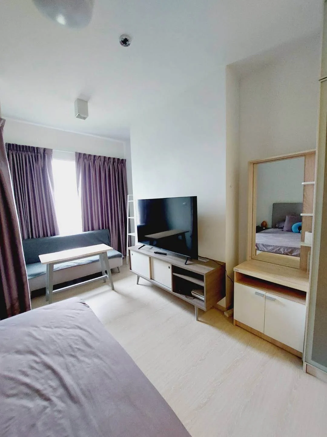 Studio condo in Chapter One ECO Ratchada-Huaikwang