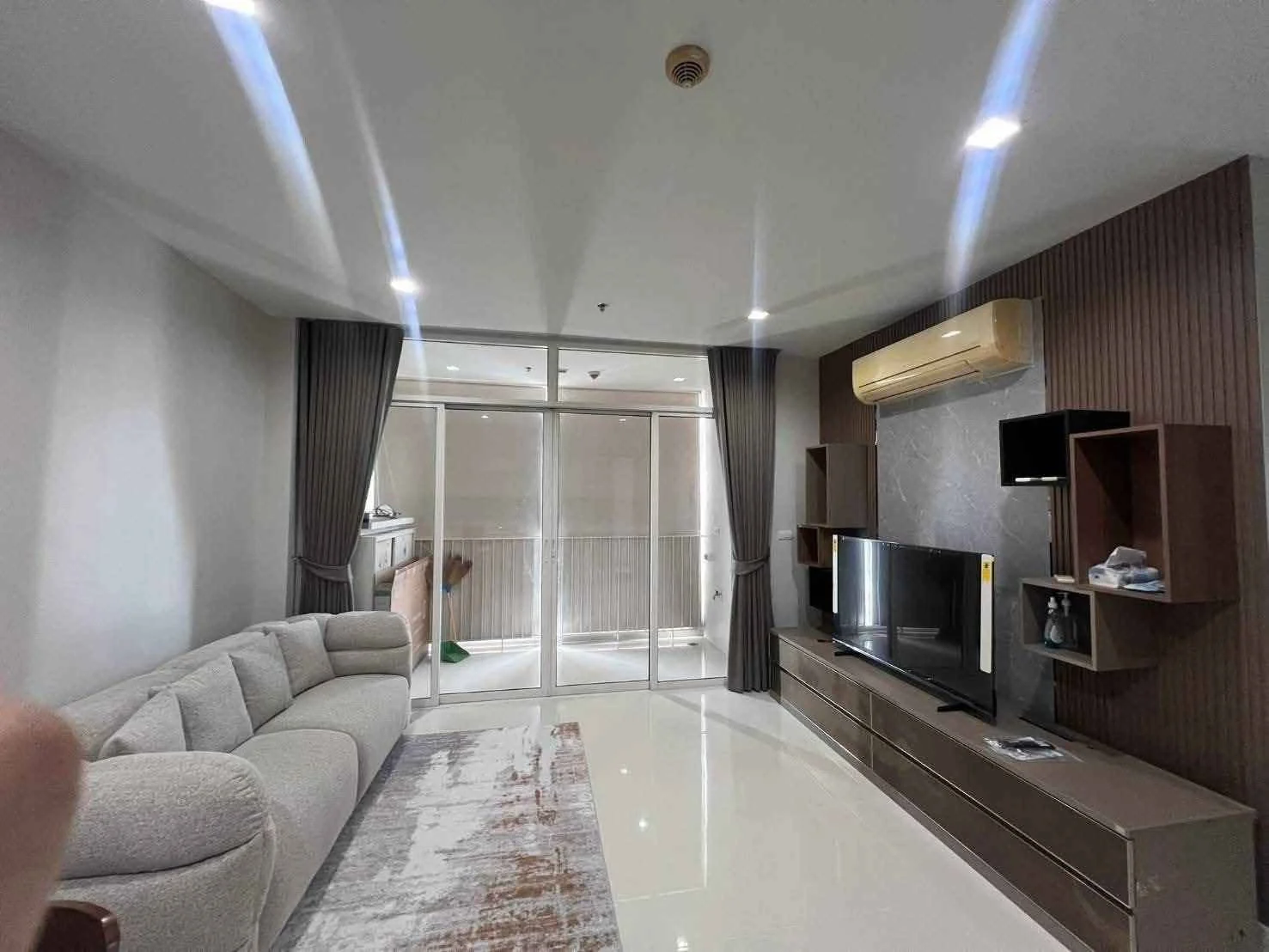 2 Bedroom condo in IDEO Verve Ratchaprarop