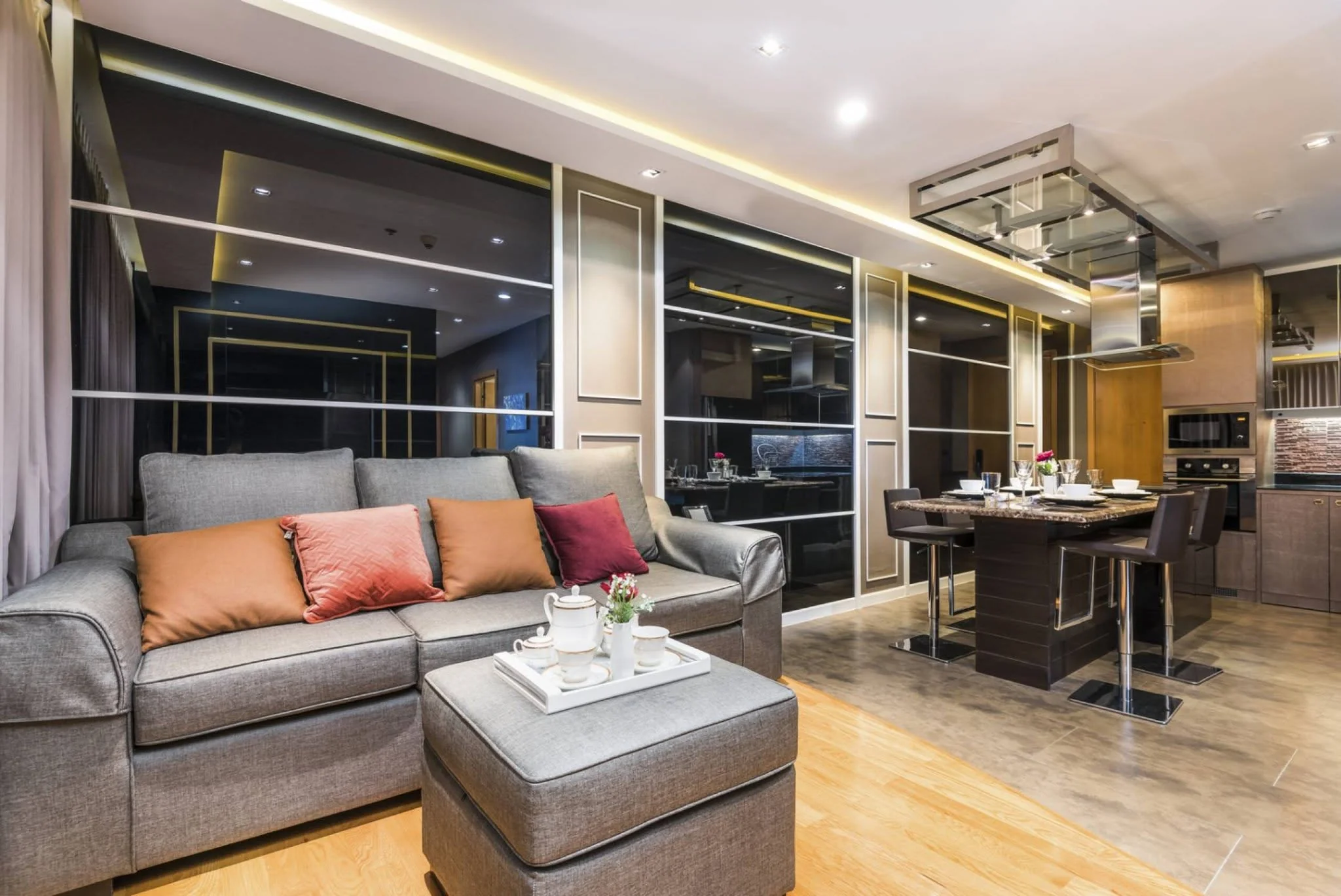 2 Bedroom condo in Circle Condominium