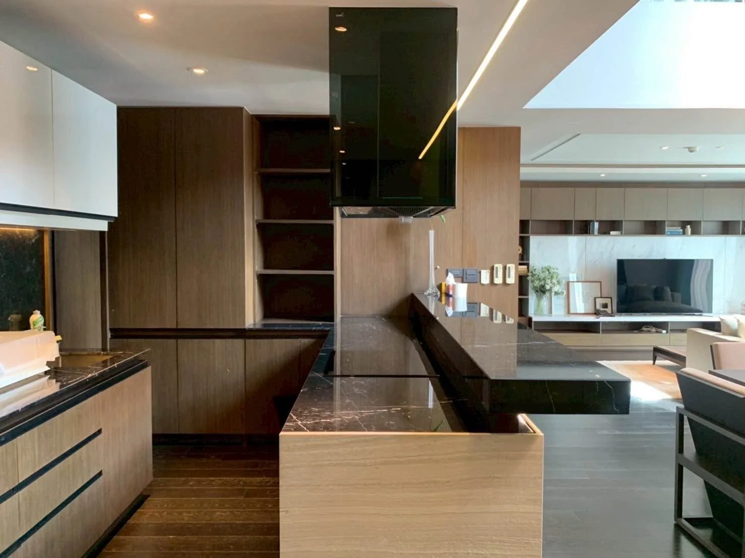 3 Bedroom condo in The Crest Sukhumvit 24