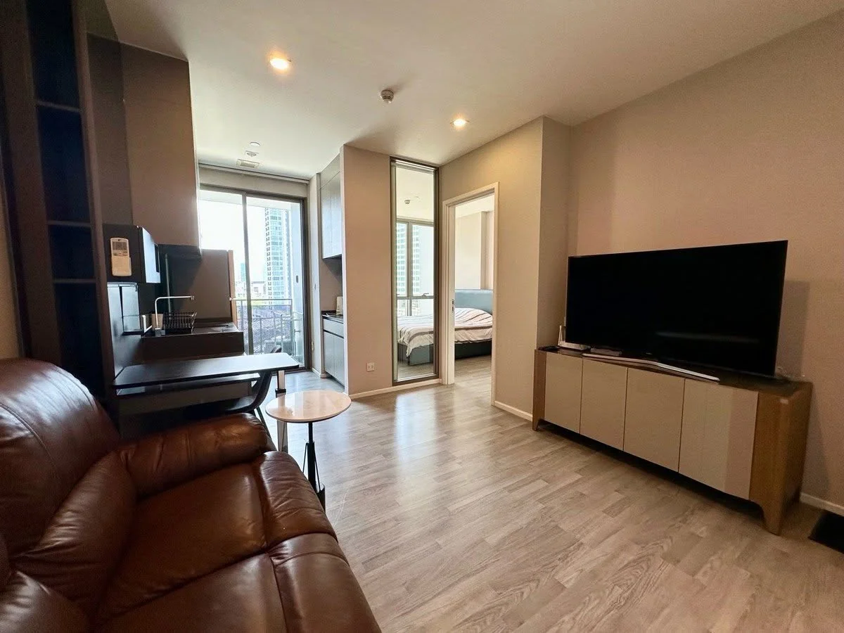 1 Bedroom condo in The Room Sukhumvit 69