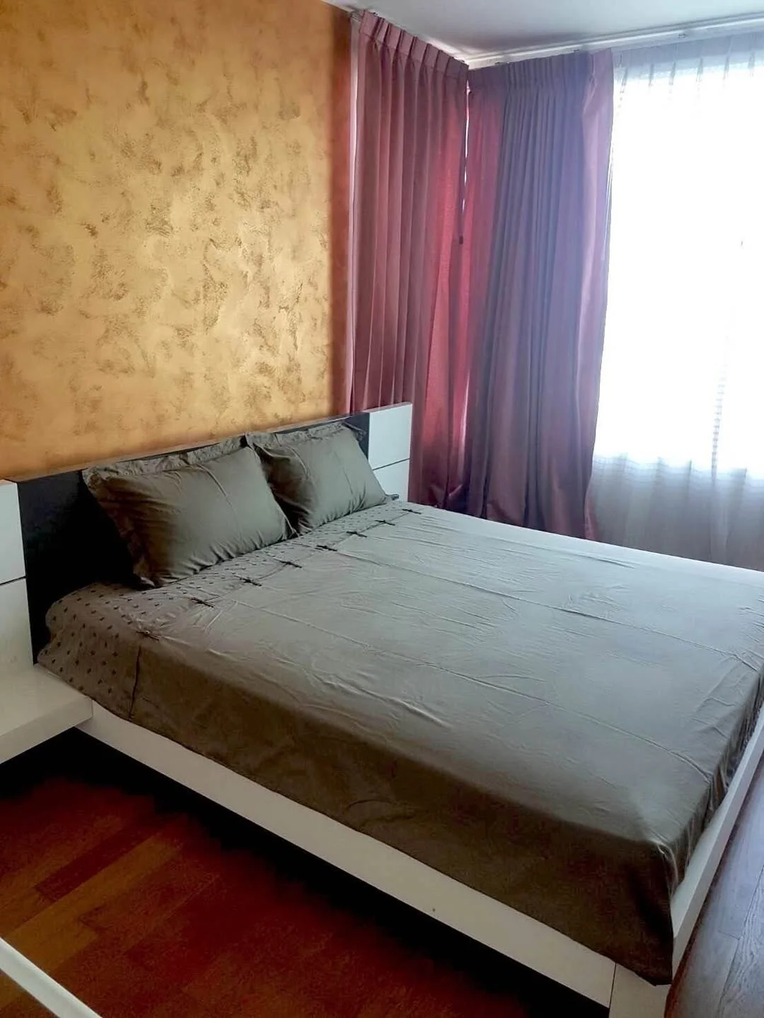 2 Bedroom condo in Watermark Chaophraya