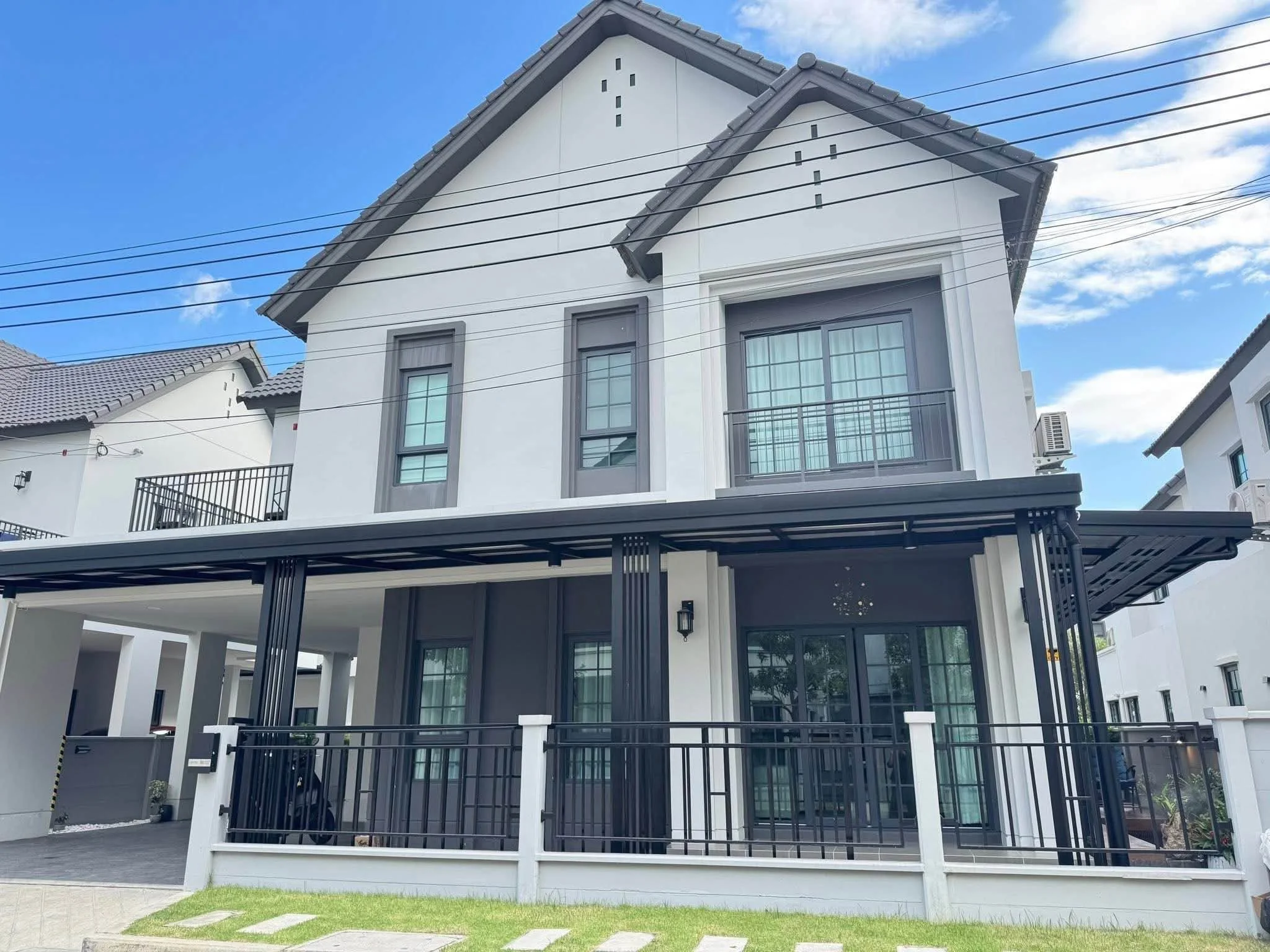 4 Bedroom condo in Centro Bangna-Wongwean