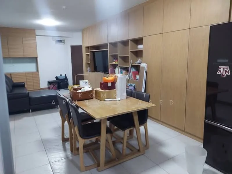 2 Bedroom condo in Supalai Park Kaset