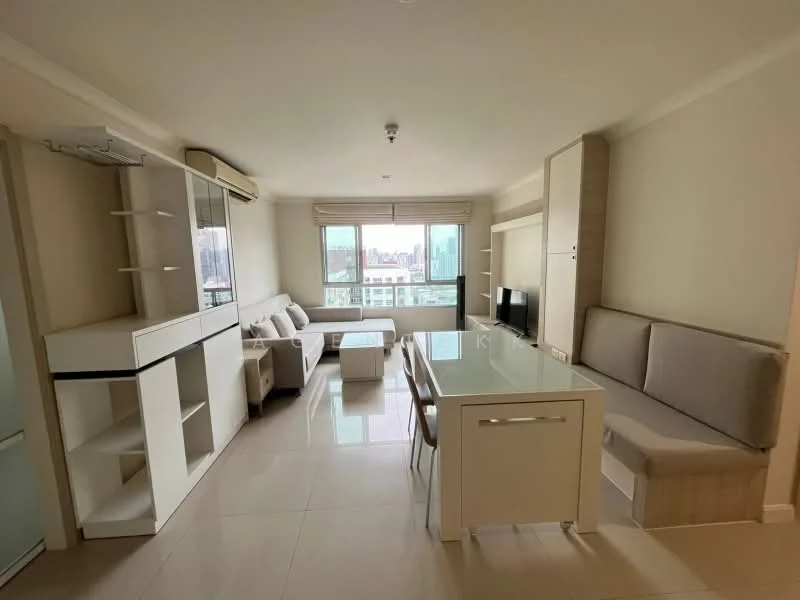 2 Bedroom condo in Lumpini Place Rama 9-Ratchada