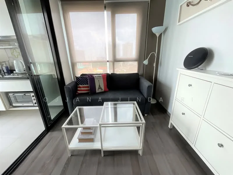 1 Bedroom condo in The Base Park East Sukhumvit 77