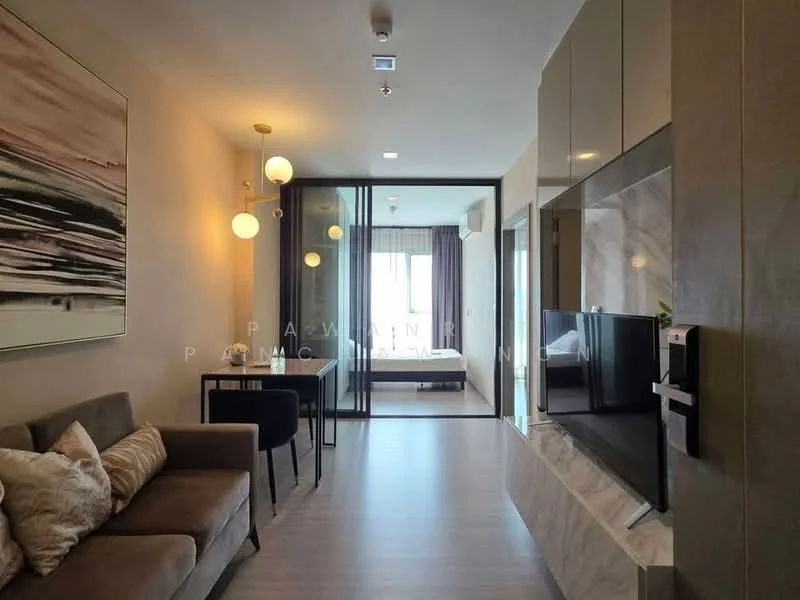 2 Bedroom condo in Life Asoke-Rama 9