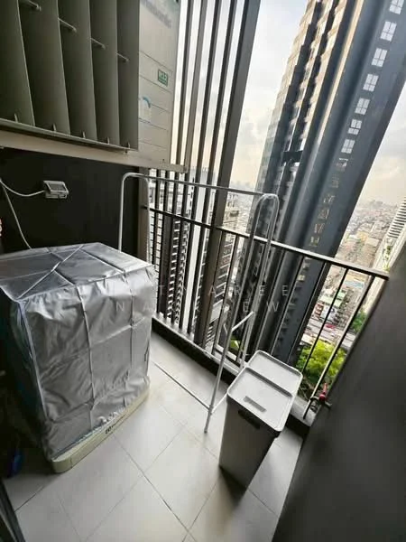 1 Bedroom condo in Life Asoke-Rama 9
