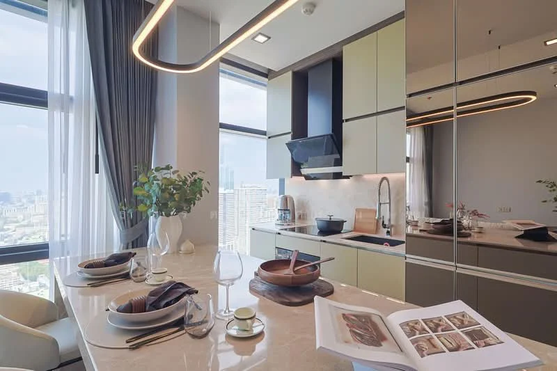 2 Bedroom condo in CONNER Ratchathewi