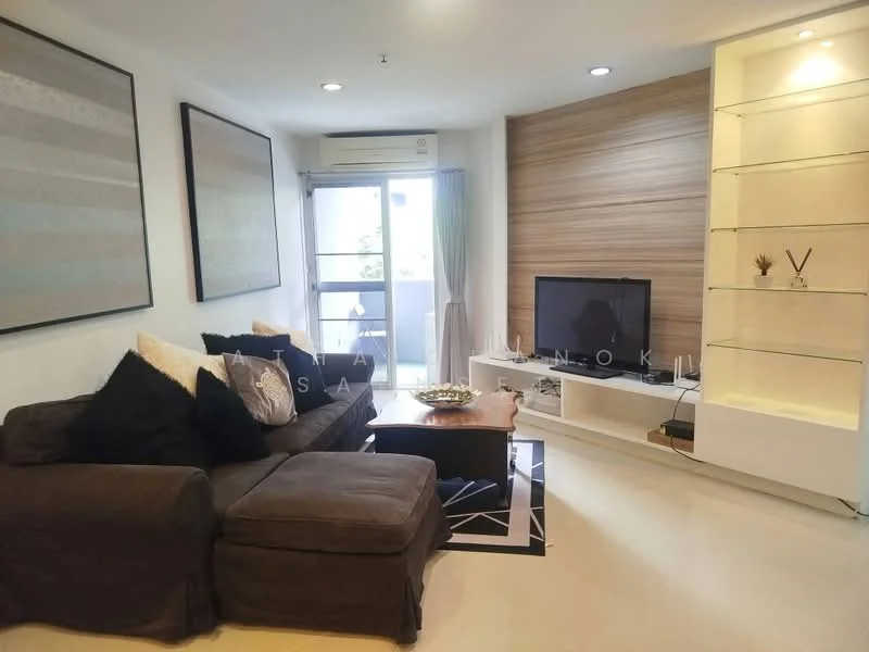 2 Bedroom condo in Witthayu Complex