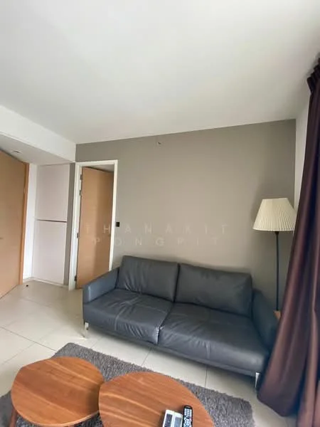 1 Bedroom condo in The Lofts Ekkamai