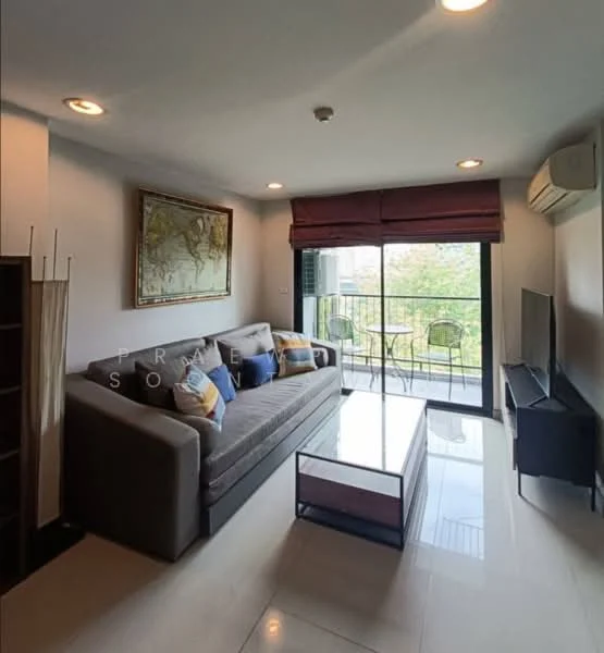 1 Bedroom condo in Zenith Place Sukhumvit 42