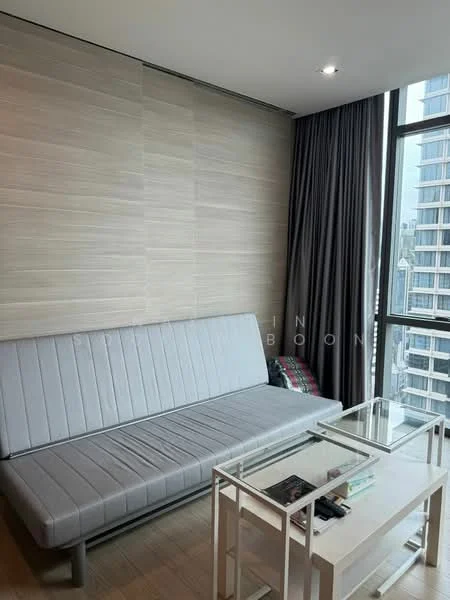 1 Bedroom condo in The Room Sukhumvit 21