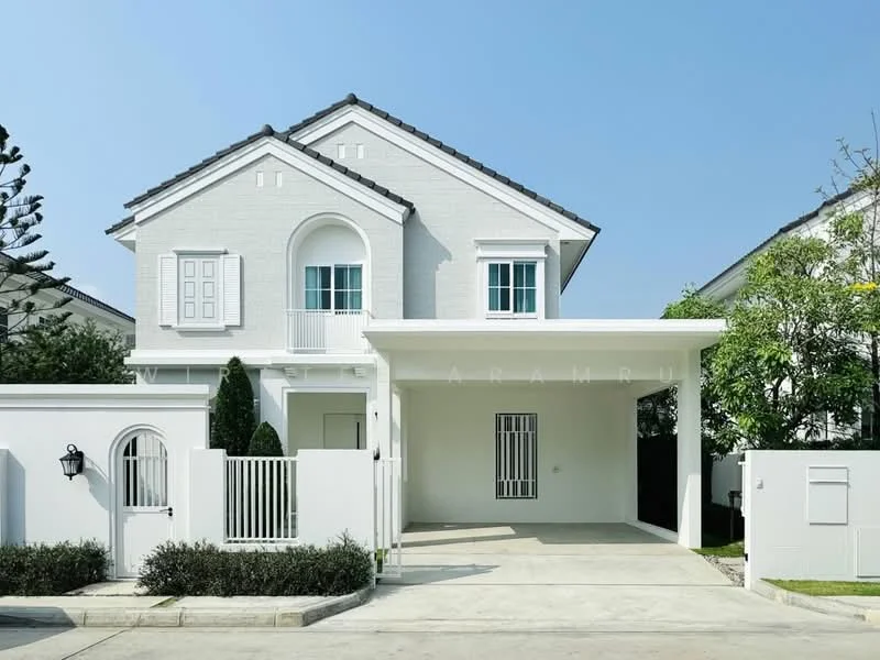 3 Bedroom condo in Chaiyapruek Bangna Km 15