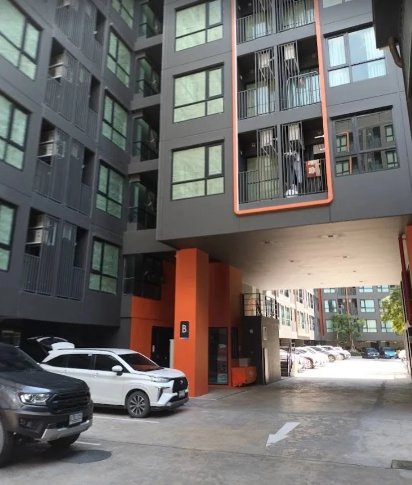 1 Bedroom condo in Origin Play Sri Udom Station