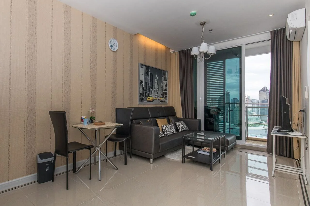 Studio condo in TC Green Rama 9
