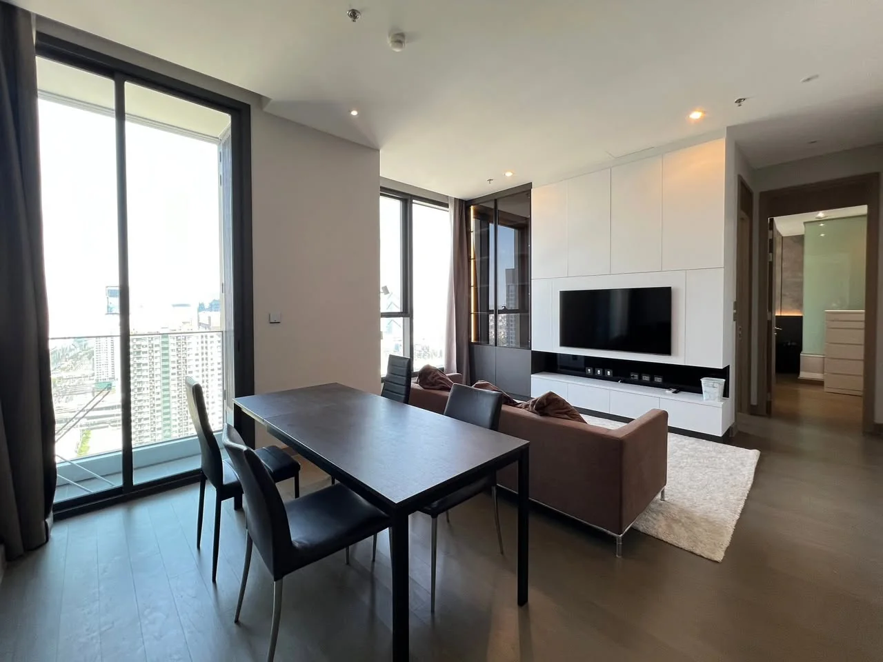 2 Bedroom condo in The Esse at Singha Complex