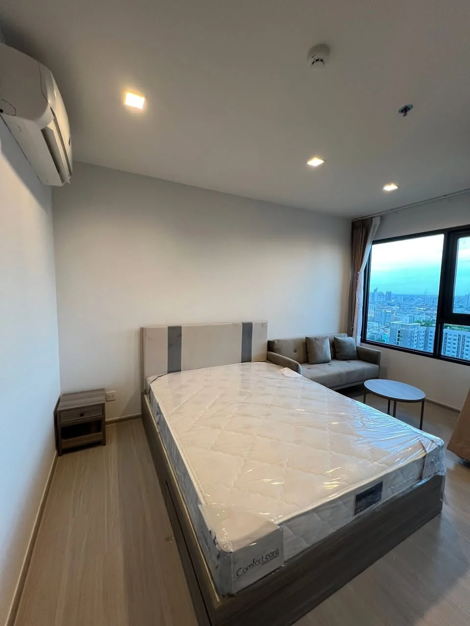 1 Bedroom condo in Life Sathorn Sierra