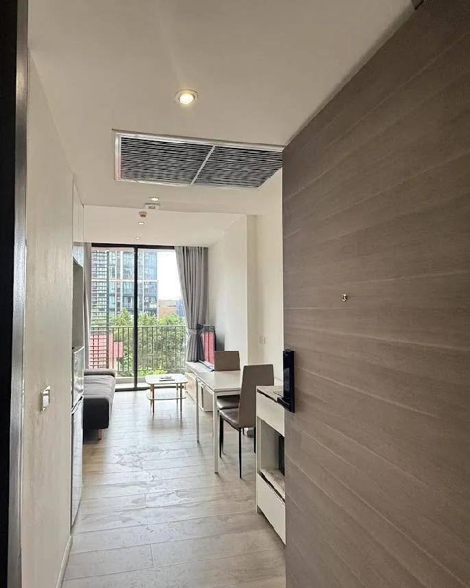 Studio condo in Fynn Asoke