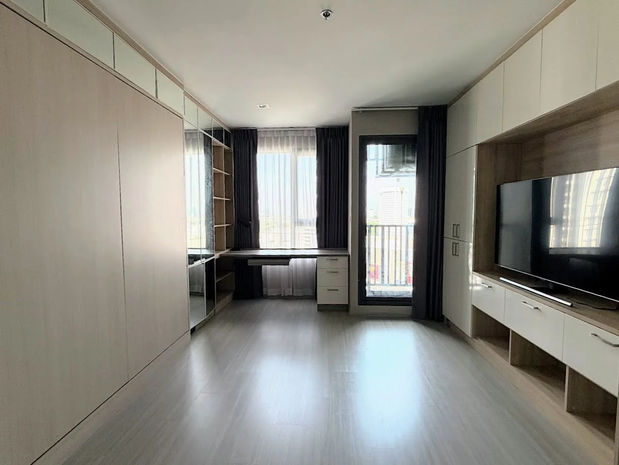 Studio condo in Life Ladprao