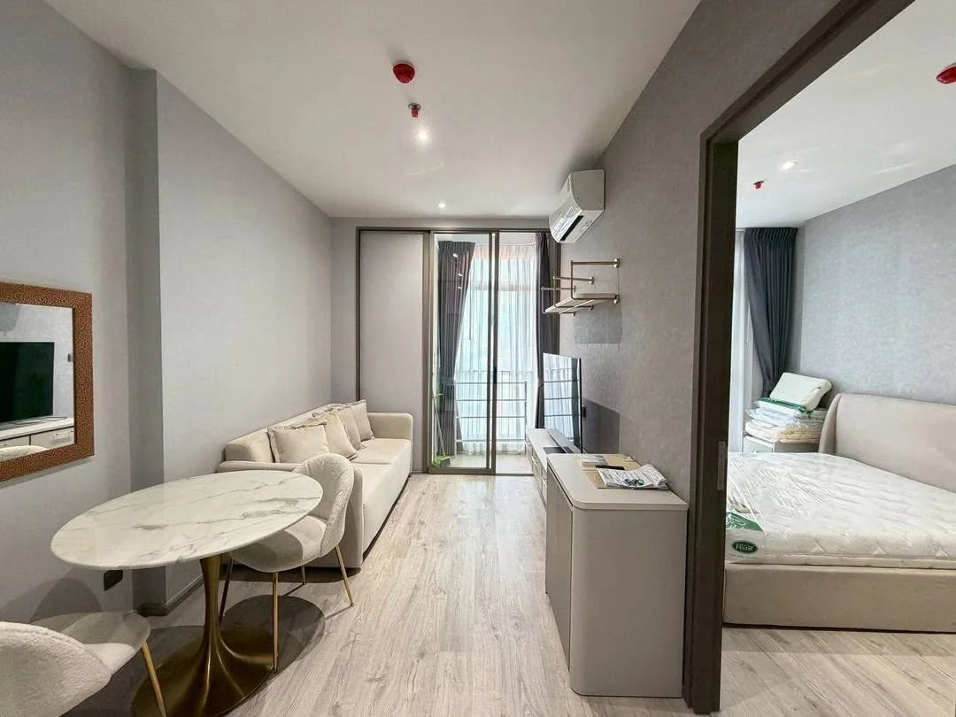 1 Bedroom condo in Rhythm Ekkamai Estate
