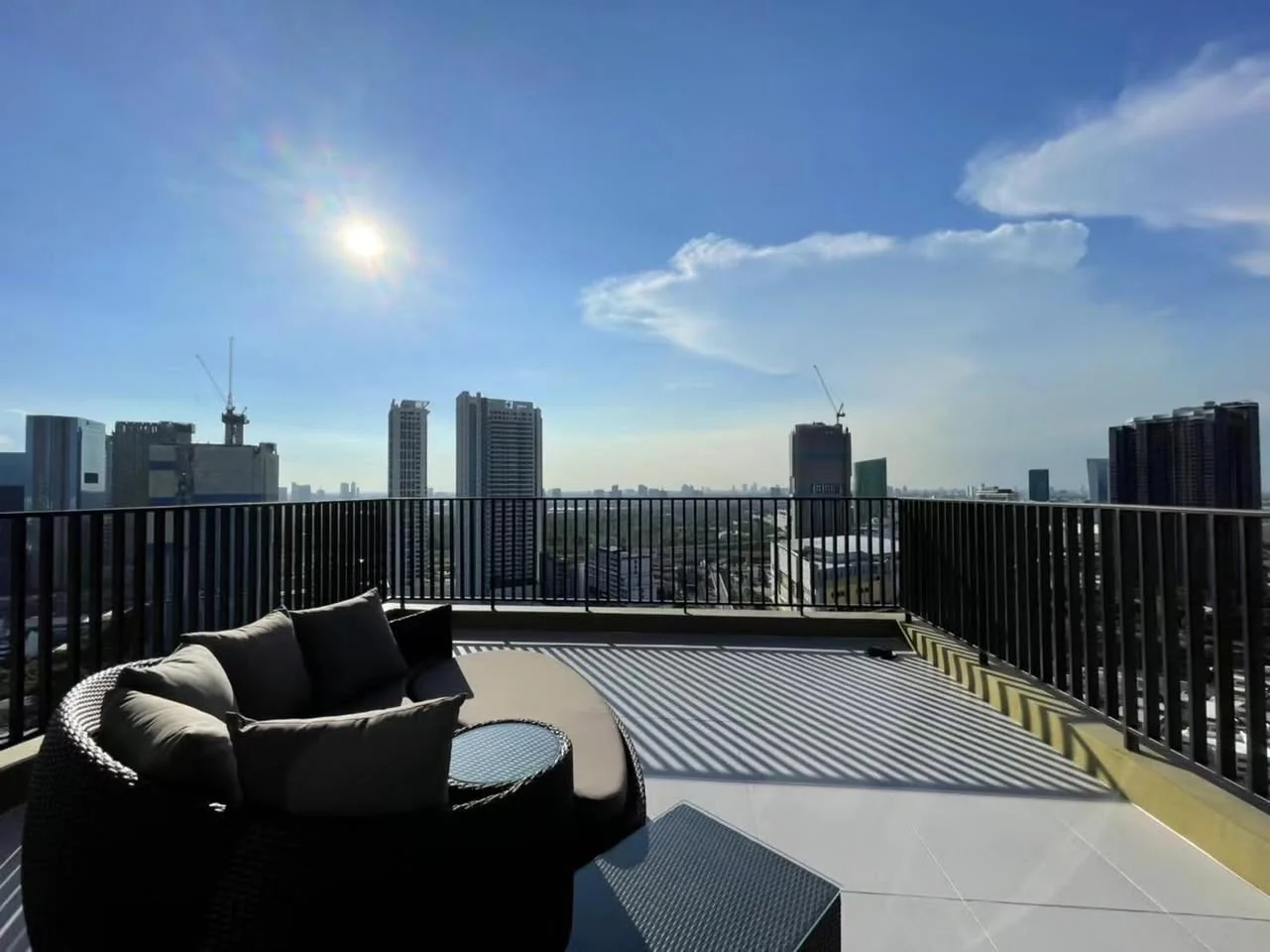 2 Bedroom condo in Metris Ladprao