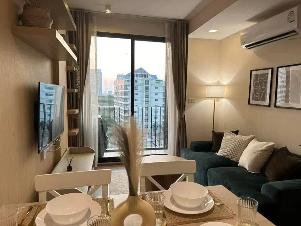 2 Bedroom condo in Lyss Ratchayothin
