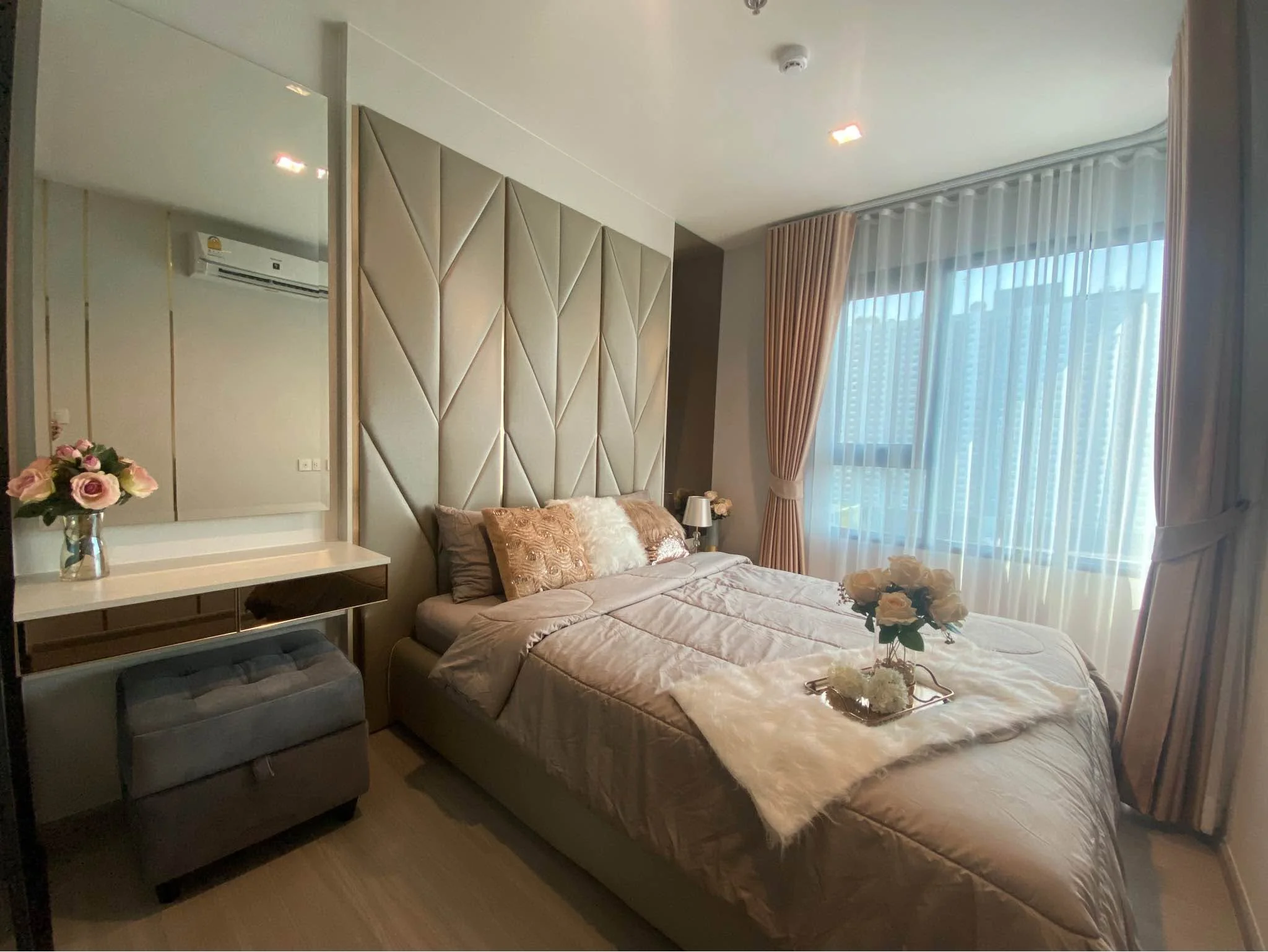 1 Bedroom condo in Life Sathorn Sierra