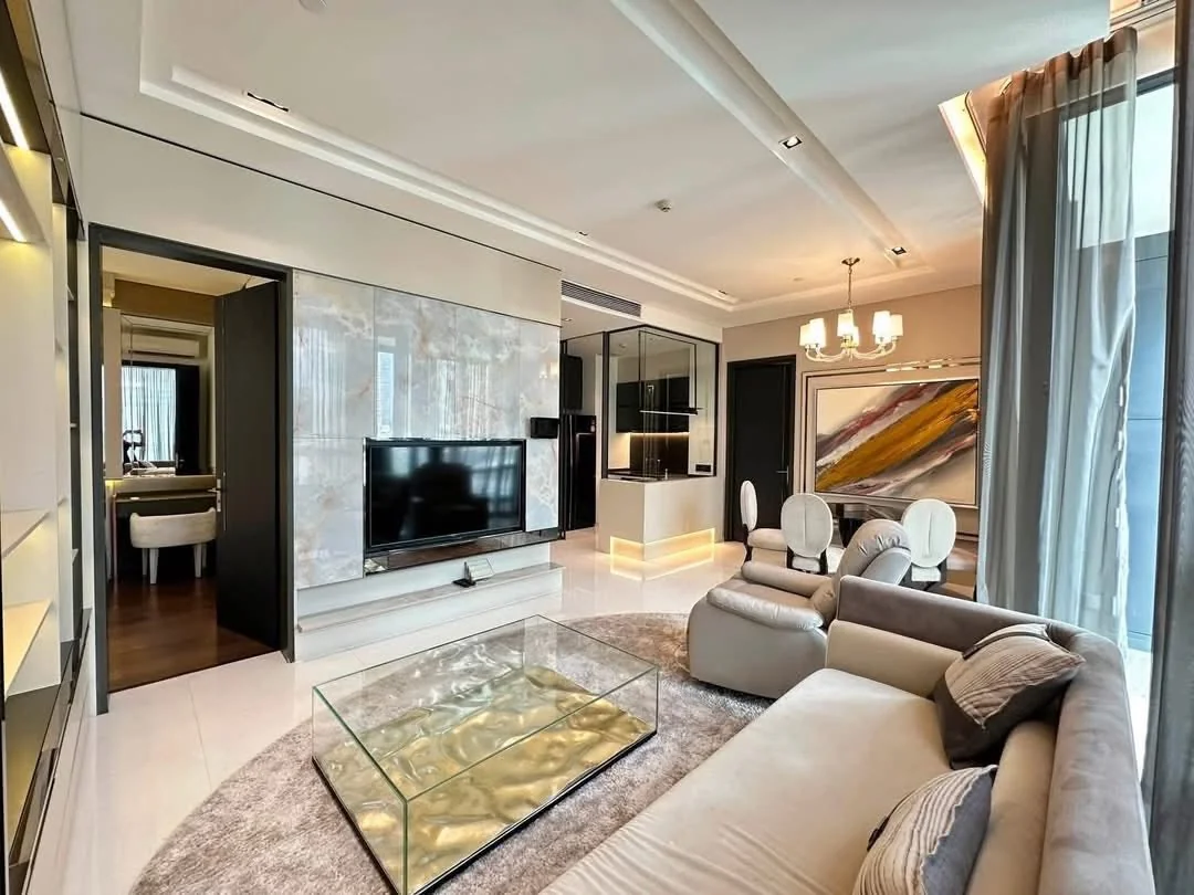 2 Bedroom condo in The Bangkok Thonglor