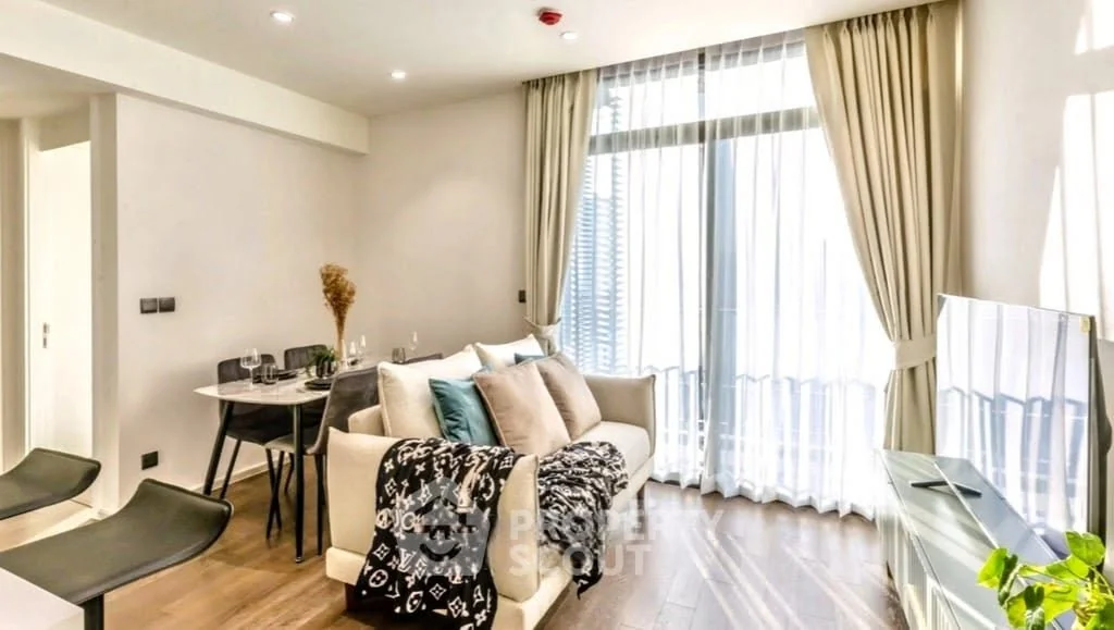 2 Bedroom condo in MUNIQ Sukhumvit 23