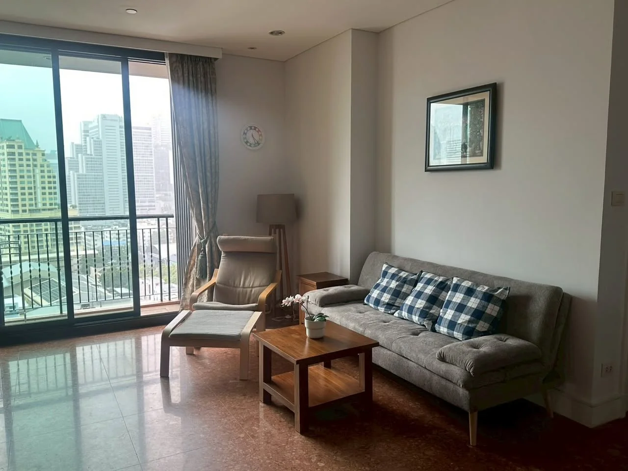 2 Bedroom condo in AGUSTON Sukhumvit 22